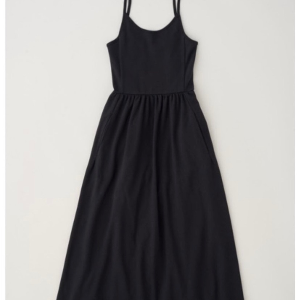 Elegant Black Maxi Dress